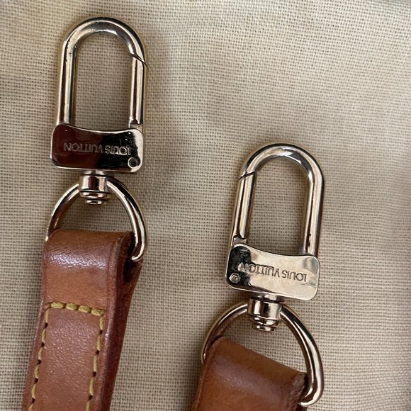 Authentic Alma PM handbag with lock and key and authentic strap. - Picture 4 of 14